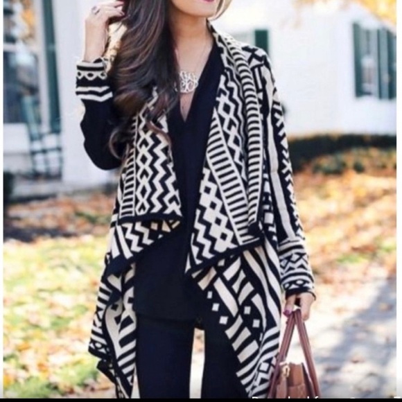 Charlie Paige Cardigan Aztec - Picture 4 of 12